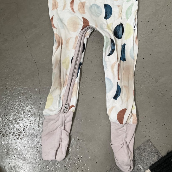 Little Sleepies Moon Print Onesie - Picture 4 of 4